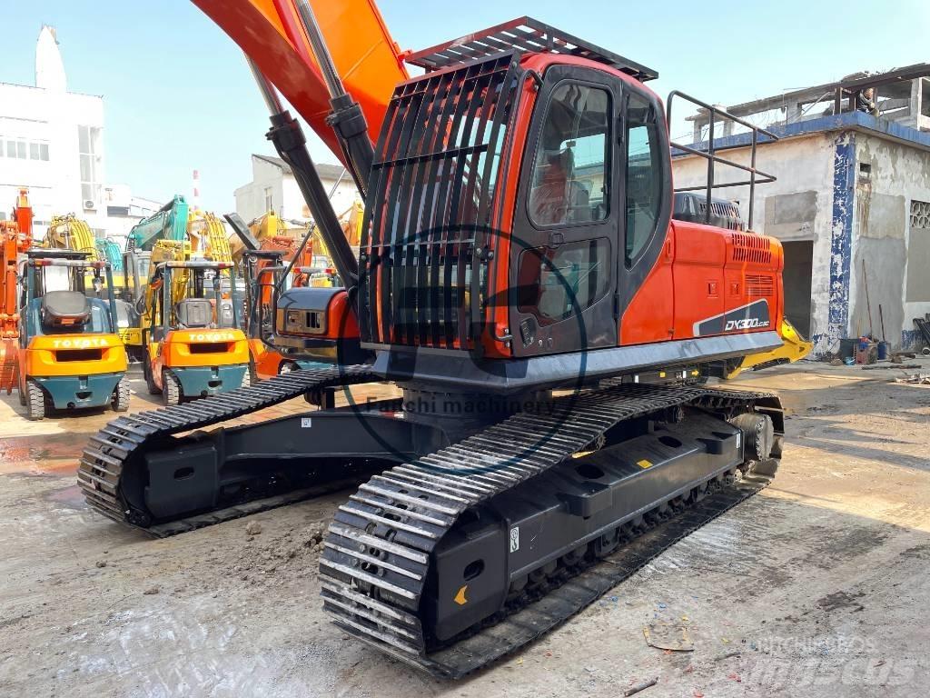 Doosan DX 300 履带挖掘机