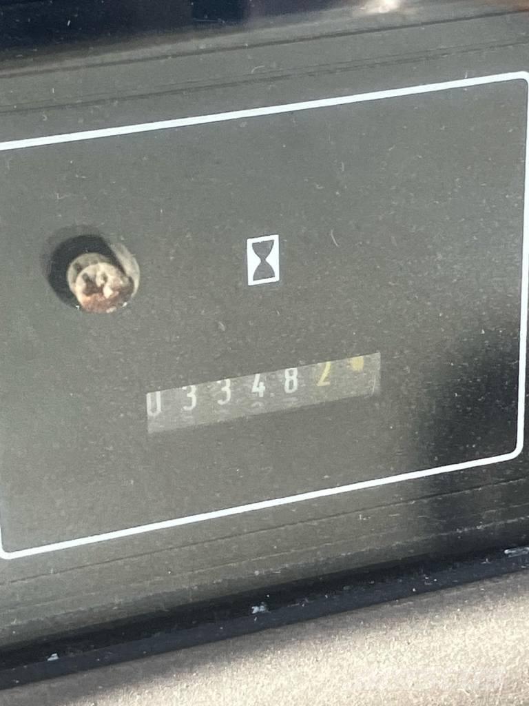 Massey Ferguson 4220 拖拉机/农用车