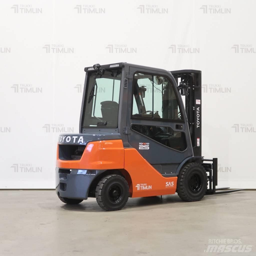 Toyota 52-8FDF25 柴油叉车