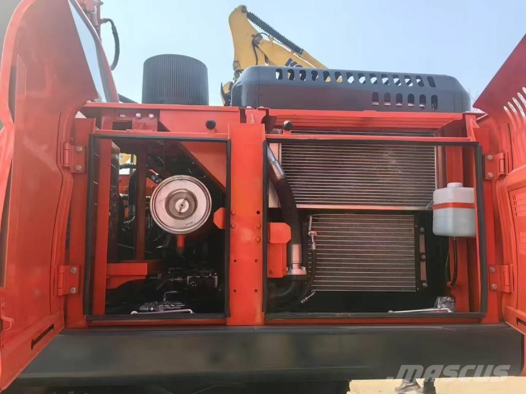 Doosan 225LC-9C 履带挖掘机