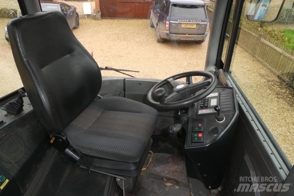 Terberg yt222 牵引车