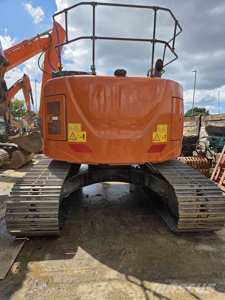 Hitachi ZX225US-6 履带挖掘机