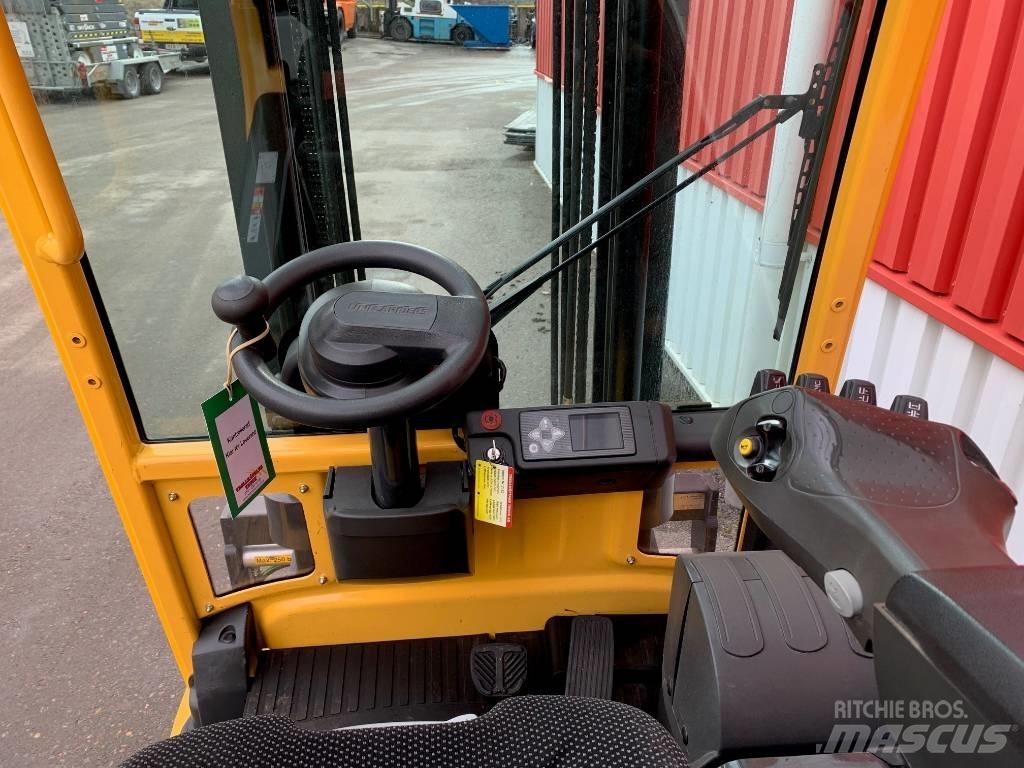 UniCarriers A2N1L16Q 电动叉车