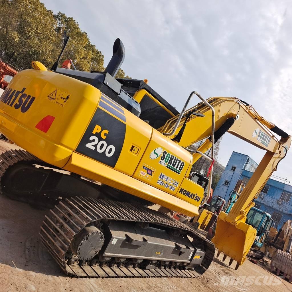 Komatsu PC 200 履带挖掘机