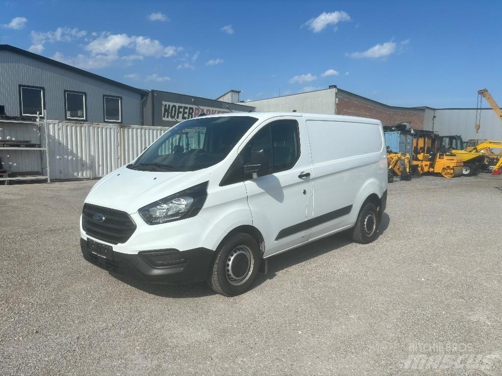 Ford Transit 商务面包车