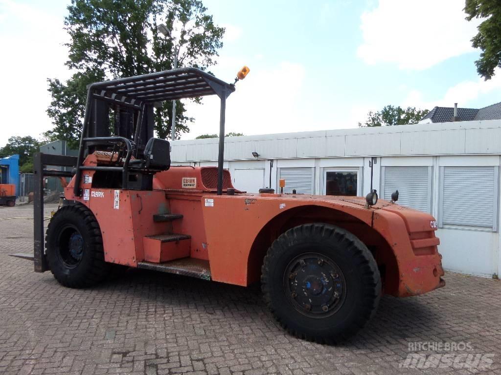 Clark CY450BD 柴油叉车