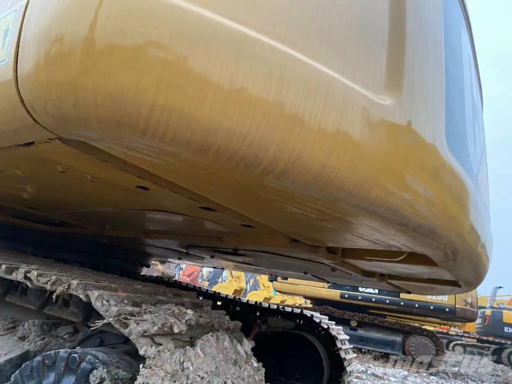 CAT 320 履带挖掘机