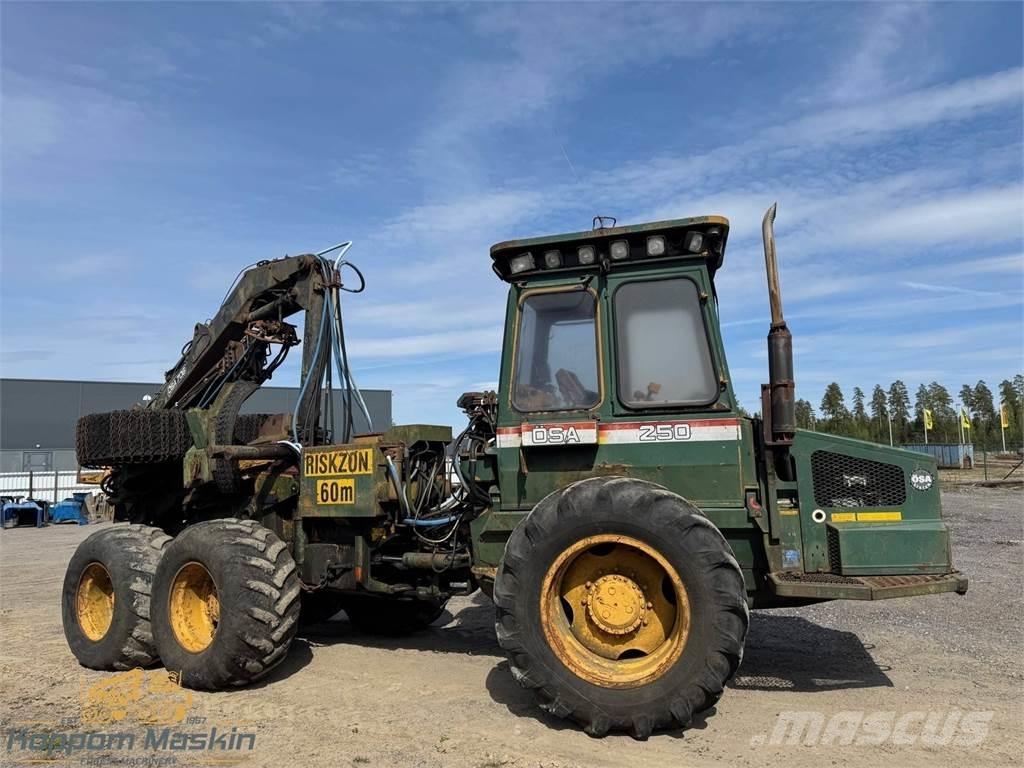 Ösa 250/706 收割机