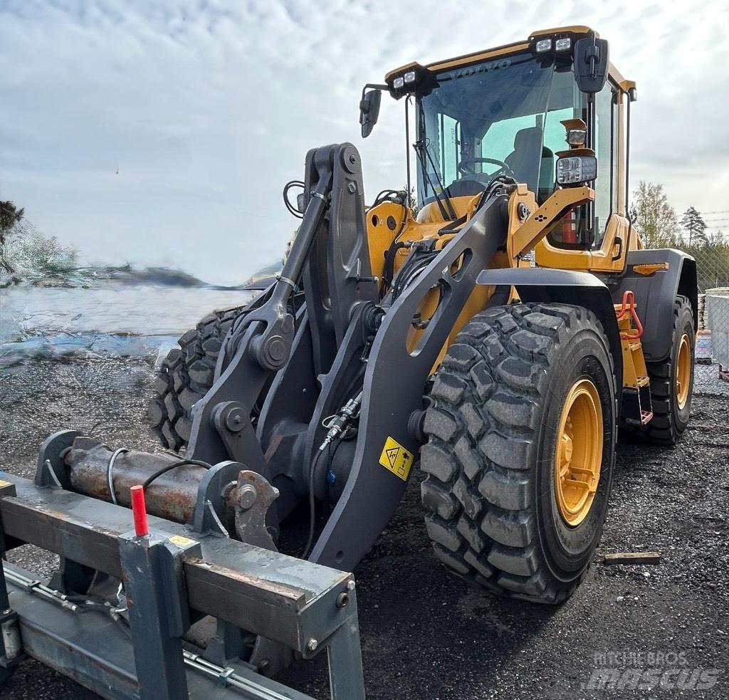 Volvo L 90 H 轮式装载机