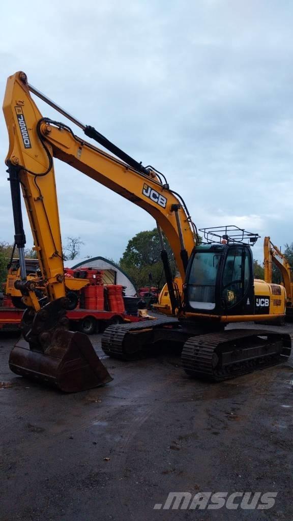 JCB JS 220 LC 履带挖掘机