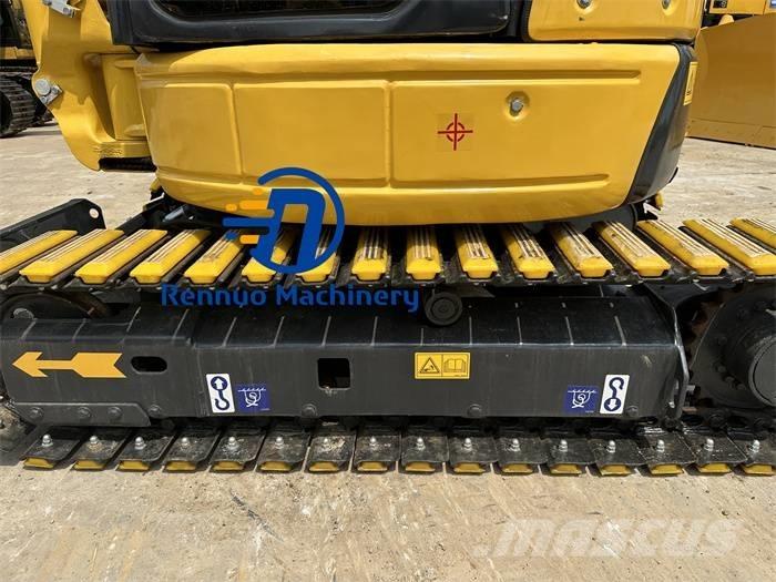 Komatsu PC 35 MR 小型挖掘机