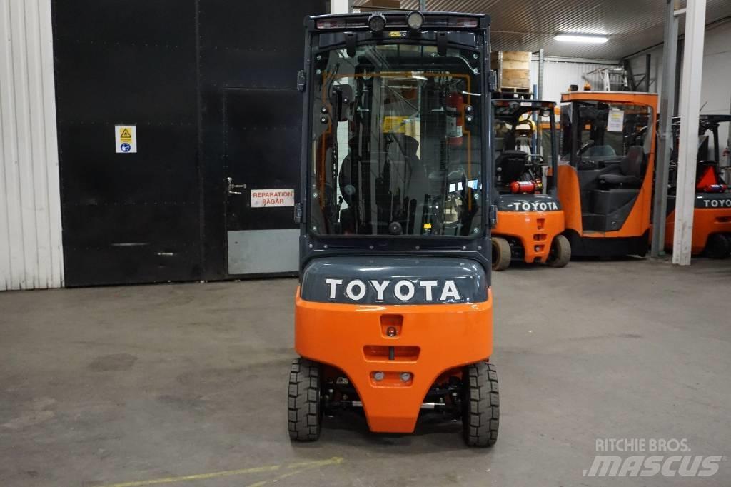 Toyota 8FBMK20T 电动叉车