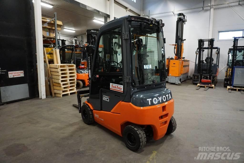 Toyota 8FBMK20T 电动叉车