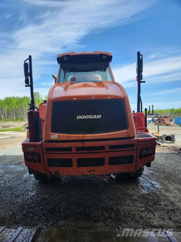Doosan DA 30 铰接式自卸车