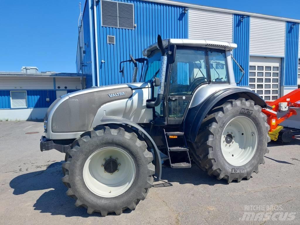 Valtra M 120 E 拖拉机/农用车