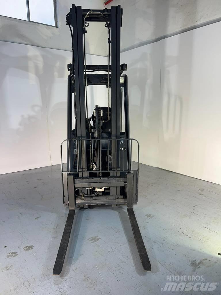 Linde E 16 H 电动叉车