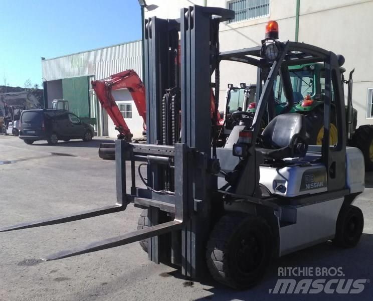 Nissan FGD02A30Q 柴油叉车
