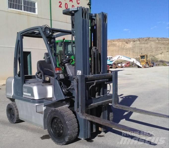 Nissan FGD02A30Q 柴油叉车