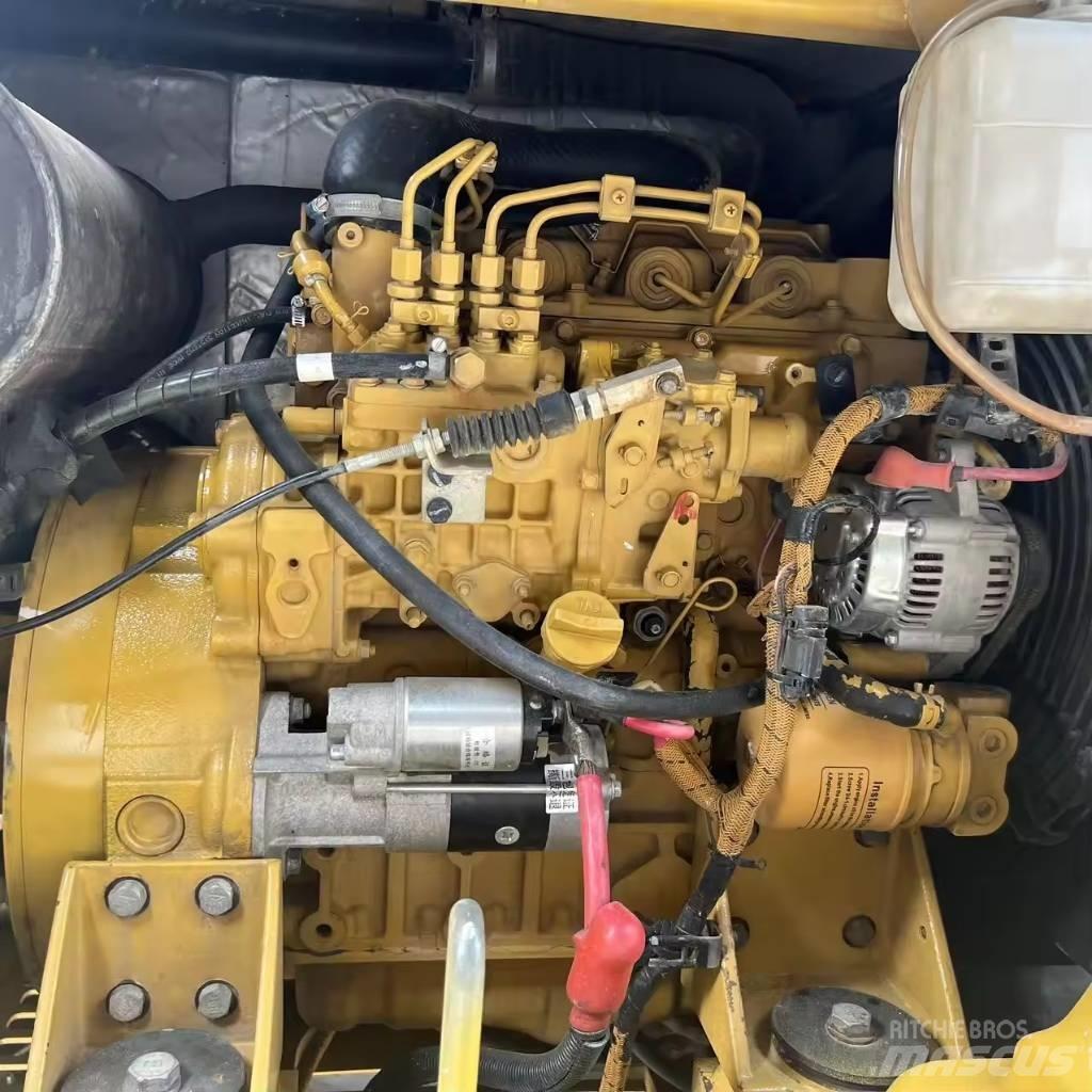 CAT 306 小型挖掘机