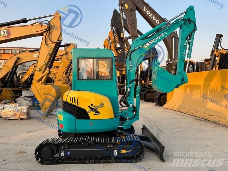 Kubota U 25 小型挖掘机