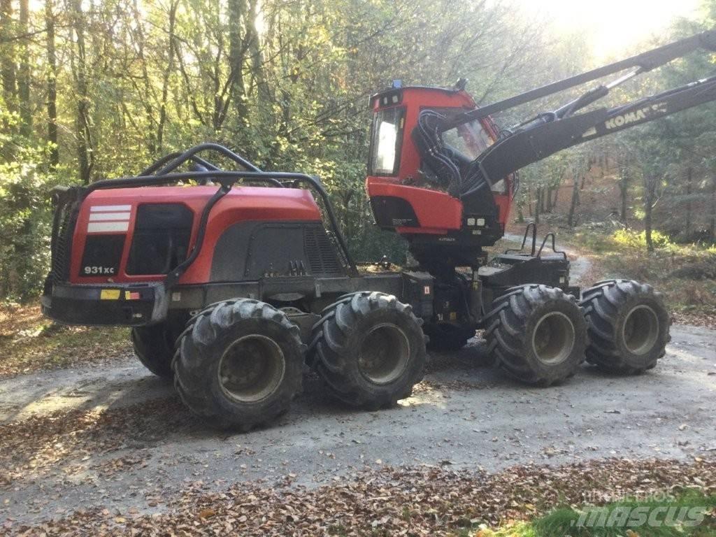Komatsu 931 XC 收割机