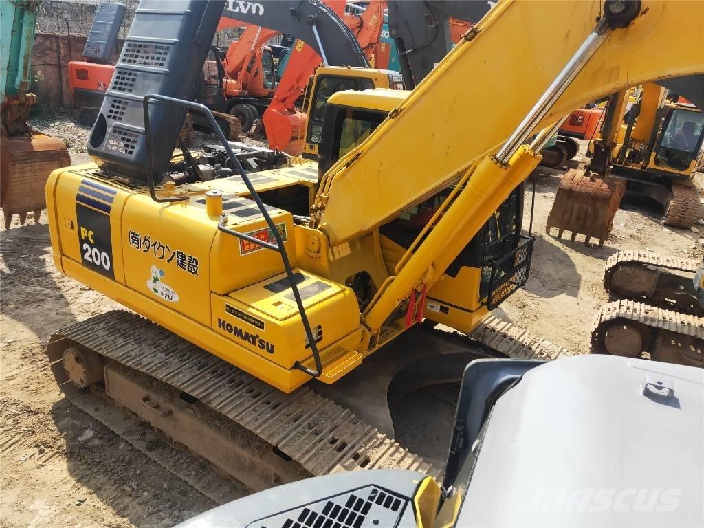 Komatsu PC200-7 履带挖掘机