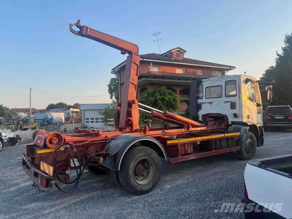 Iveco 150E 23 厢式货车