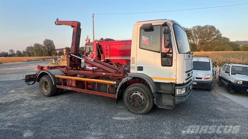Iveco 150E 23 厢式货车