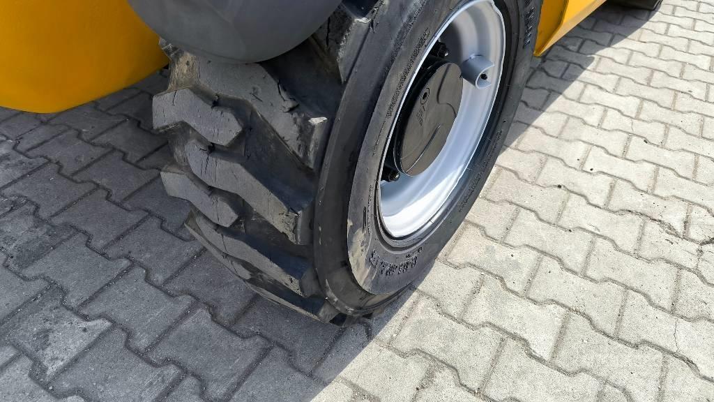 Manitou MT 625 H 伸缩轮式装载机