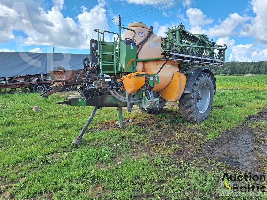 Amazone UX 5200 牵引式喷雾机