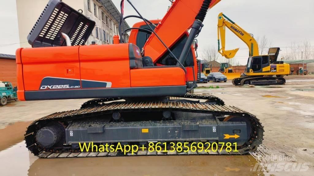 Doosan DX 225 履带挖掘机