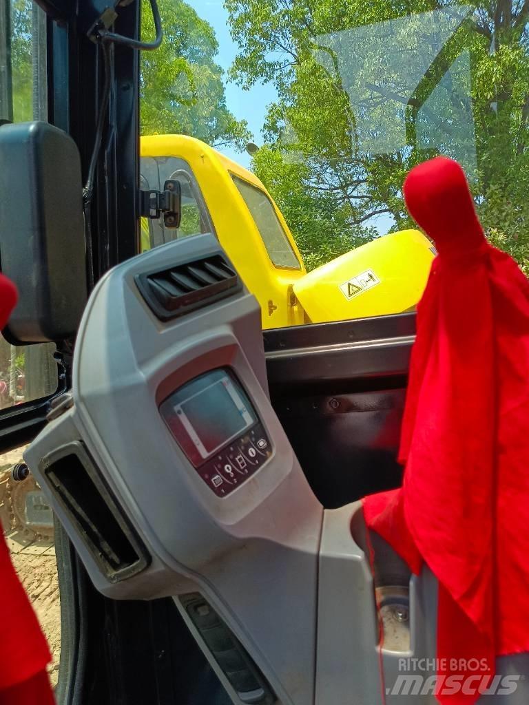 Kubota KX 165 中型挖掘机