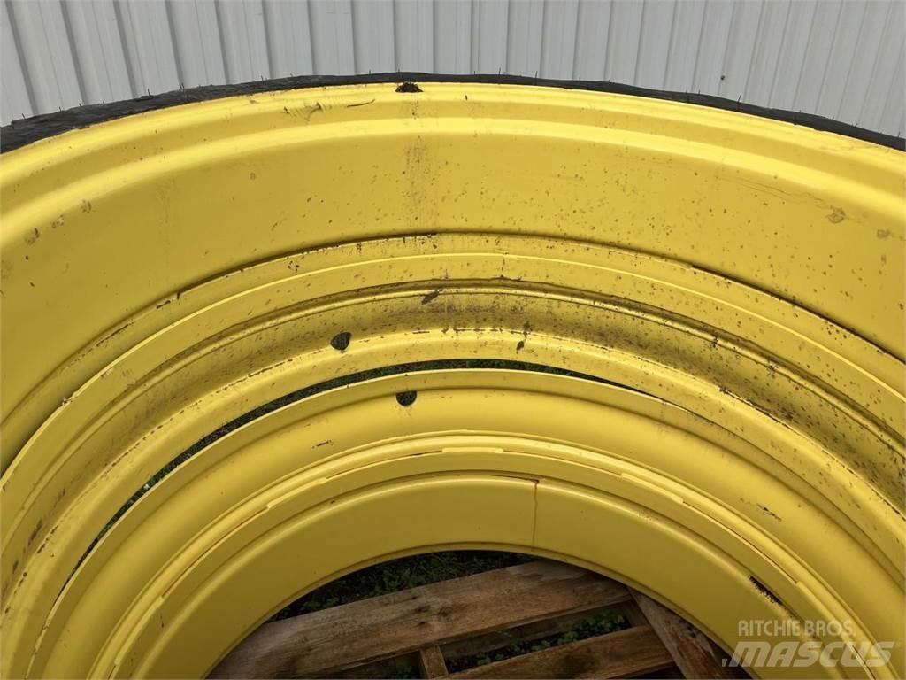 Taurus 270/95R44 轮胎、车轮、轮圈