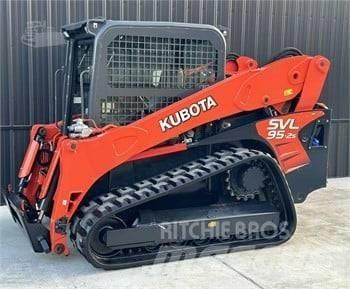 Kubota SVL95 滑移装载机