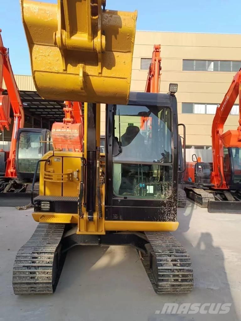 CAT 305.5E2 小型挖掘机