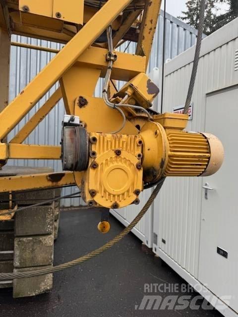 Liebherr 35 K 架式起重机