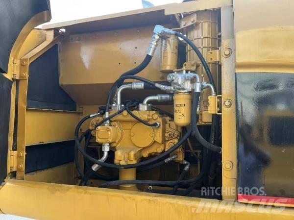 CAT 320 C L 履带挖掘机