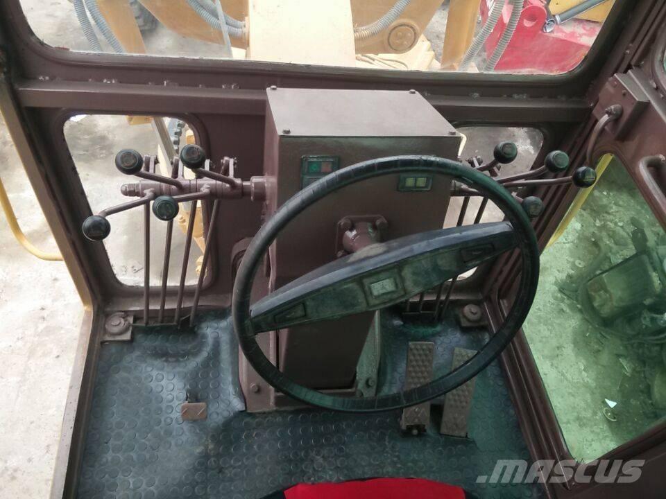 CAT 140 H 平地机/推土机