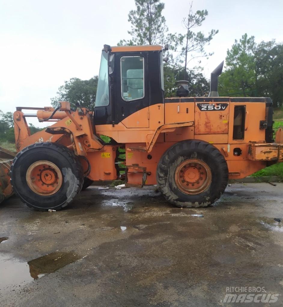 Doosan Mega 250 轮式装载机
