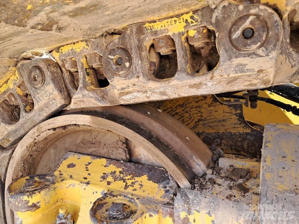 Komatsu D61PXI-24E0 履带式推土机