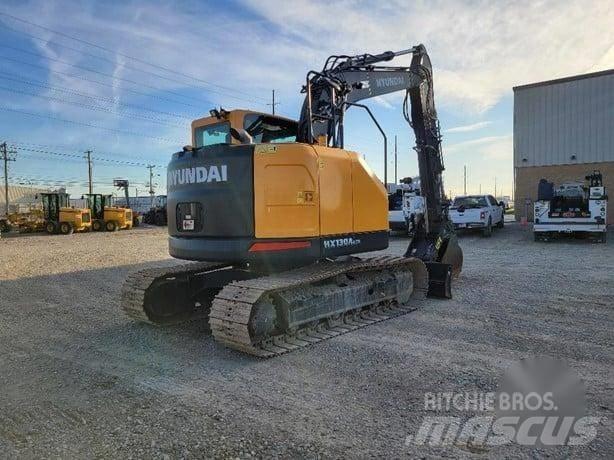 Hyundai HX130 履带挖掘机