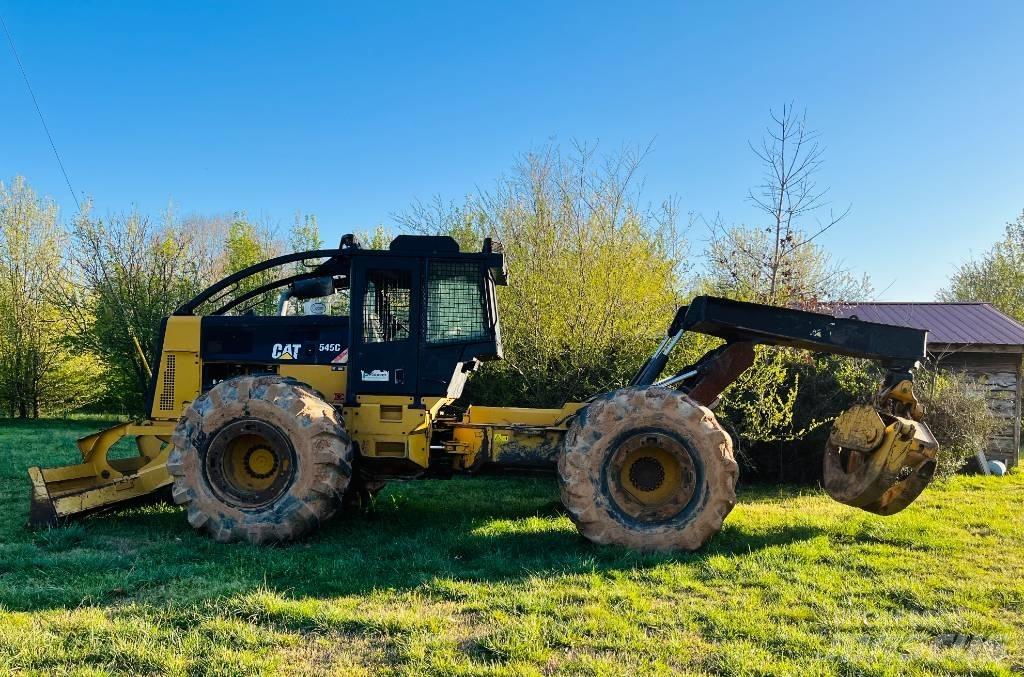 CAT 545 C 粉碎机