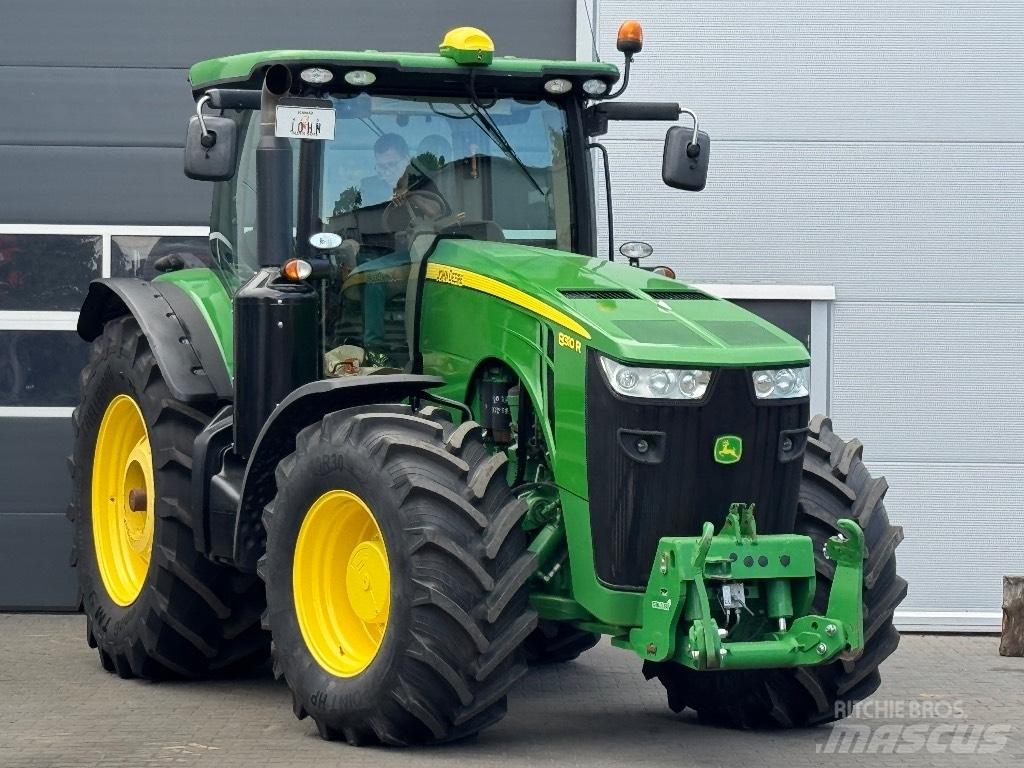 John Deere 8310 R 拖拉机/农用车