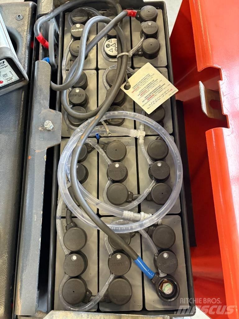 BT LPE 200 / 8 电动搬运车