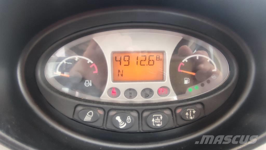 Bobcat TL 38.70 HF 伸缩臂叉装车|叉装车