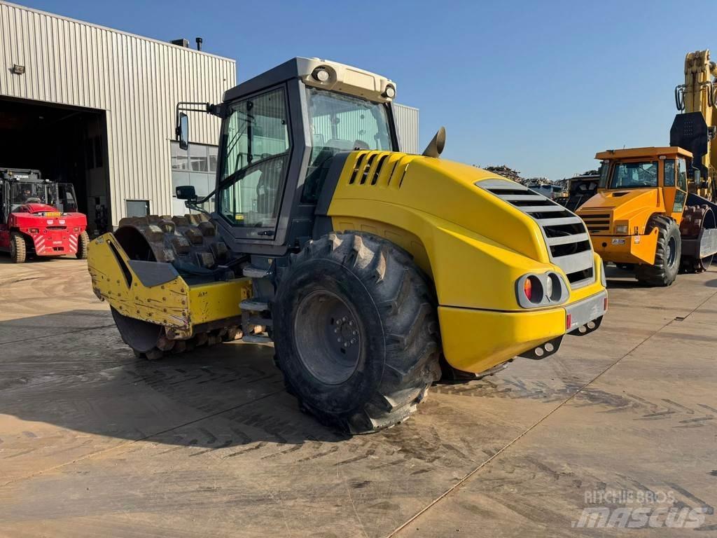 Hamm H13i P 单轮压路机