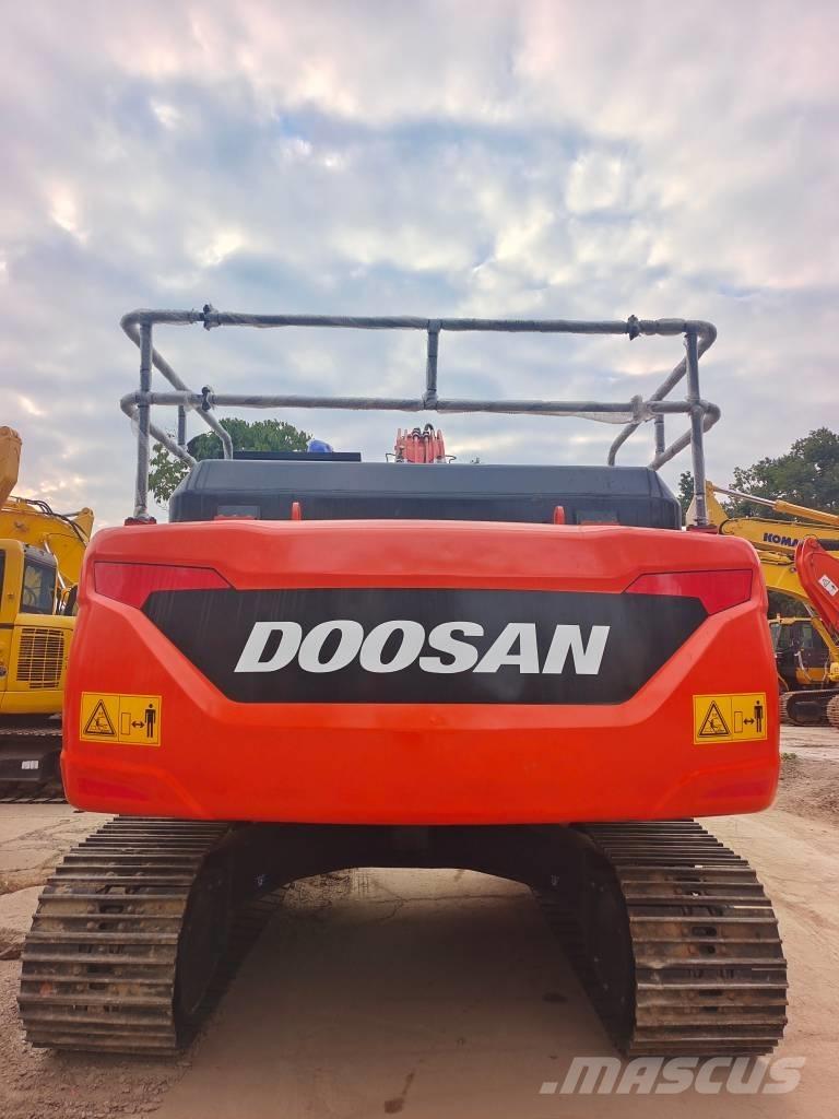Doosan DX 225 LC-9C 履带挖掘机
