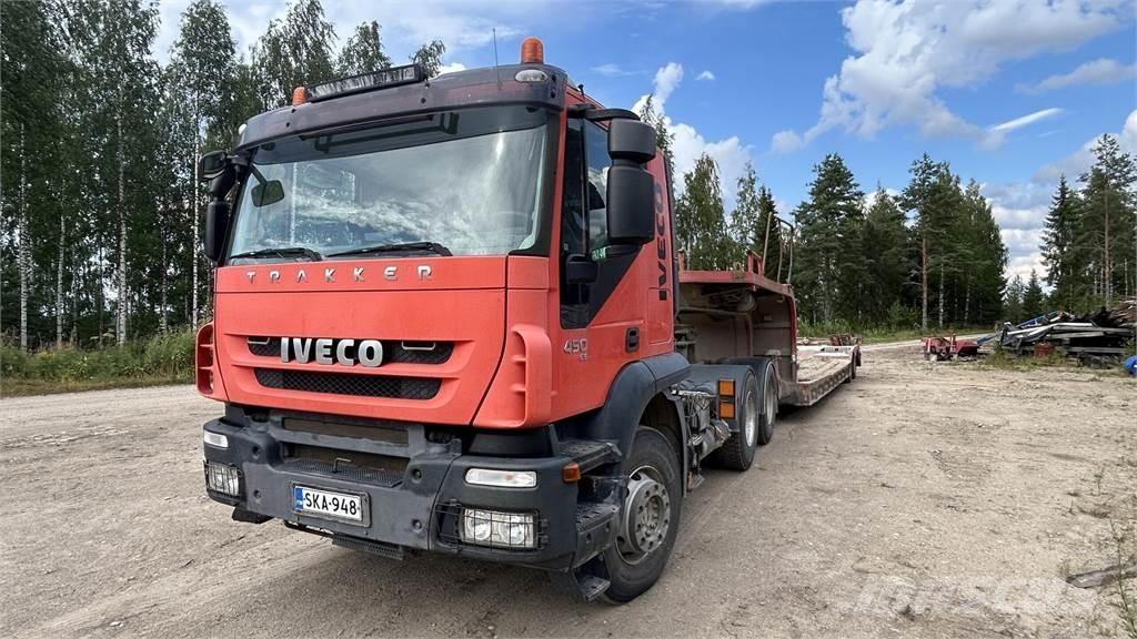 Iveco Trakker 平板栏板货车