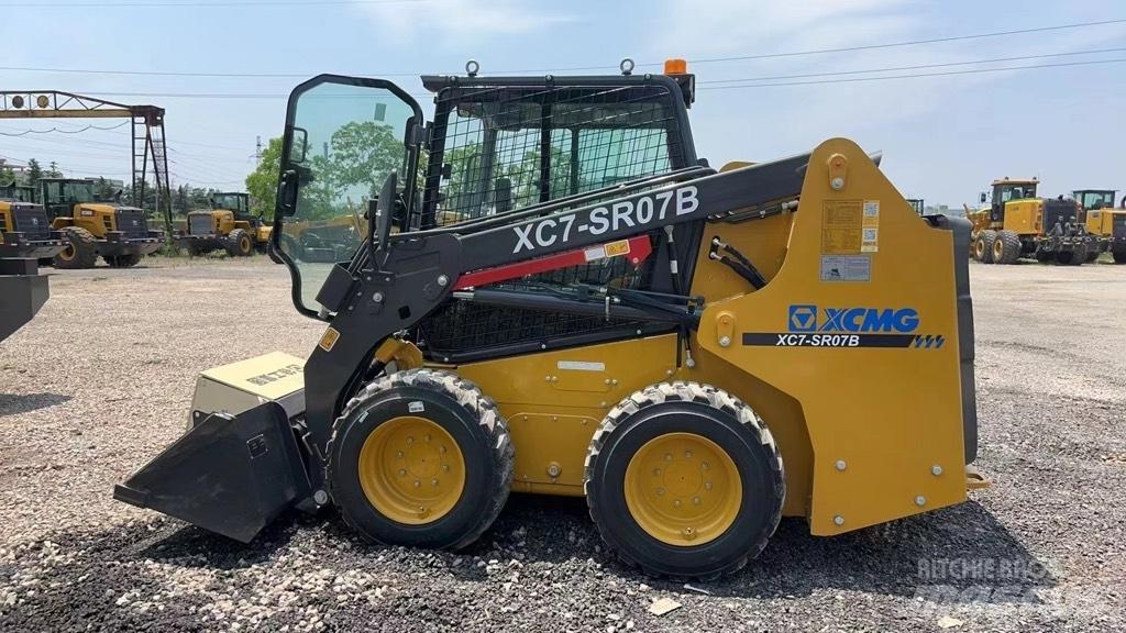 XCMG XC7-SR07B 滑移装载机