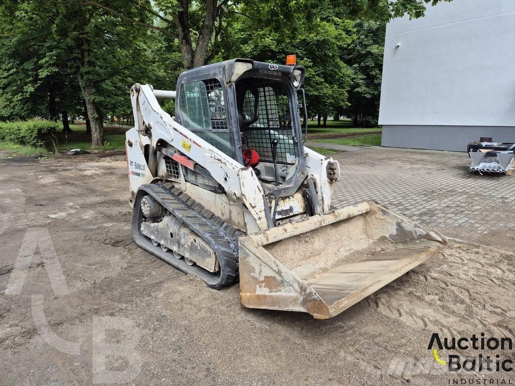 Bobcat T 590 履带式装载机